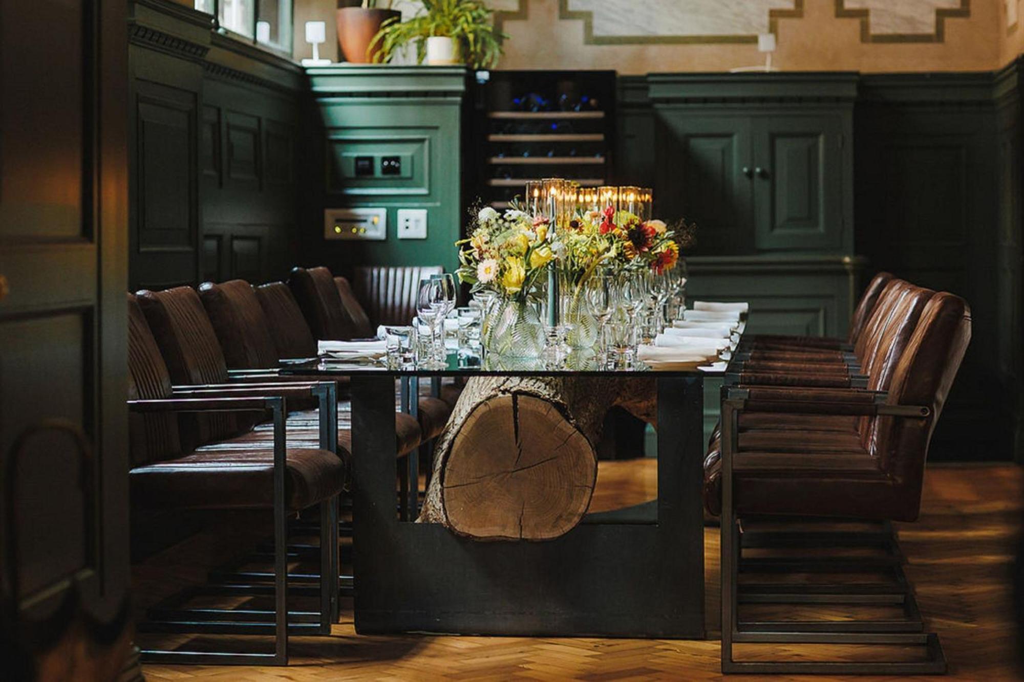 Stock Exchange Hotel, Manchester, Autograph Collection Экстерьер фото The dining room at The Fat Duck
