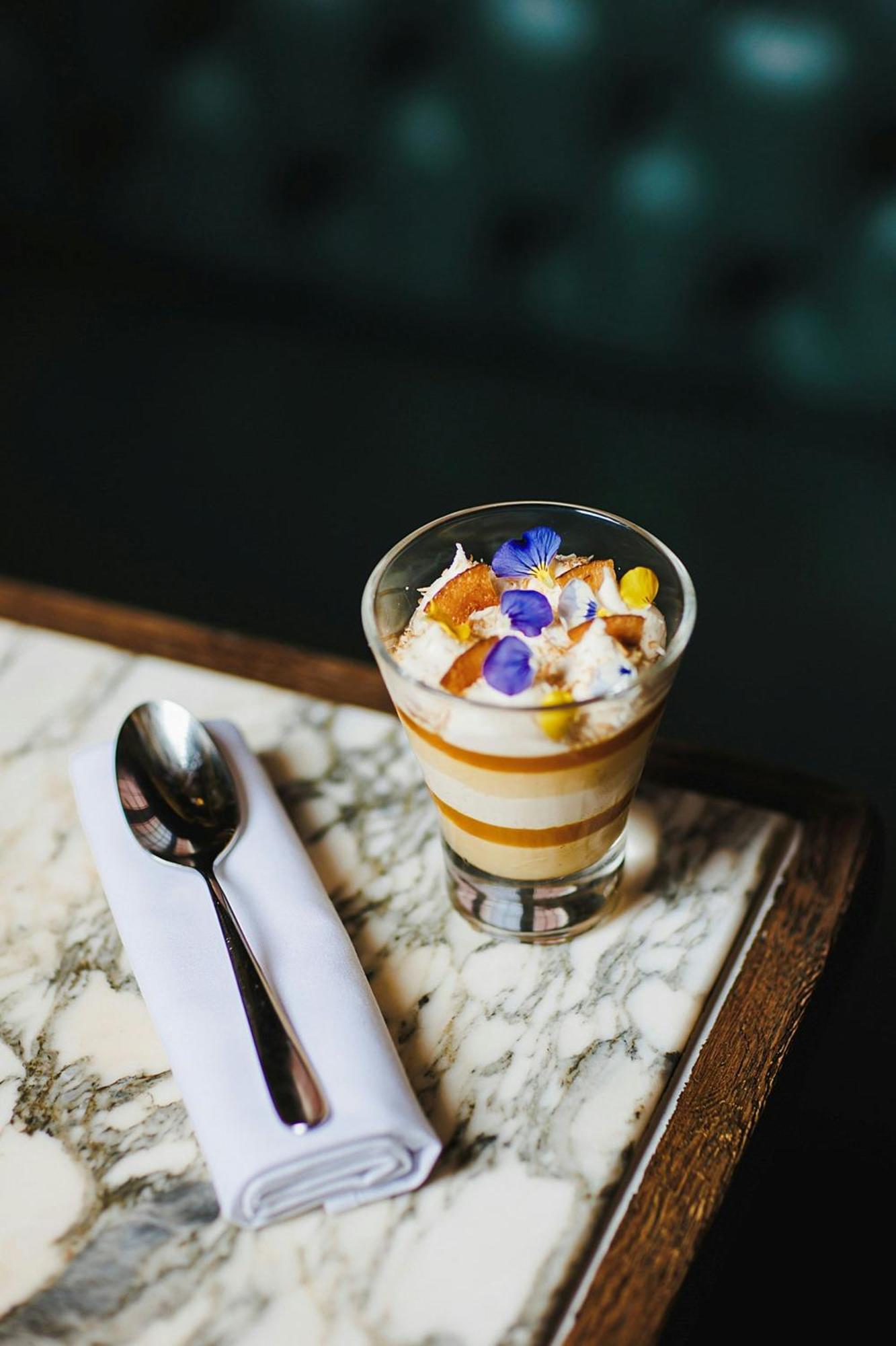 Stock Exchange Hotel, Manchester, Autograph Collection Экстерьер фото A dessert at the restaurant